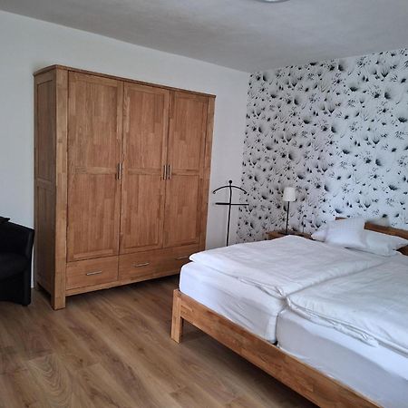 Ferienwohnungen Eifelblick Lutzerath Exteriör bild